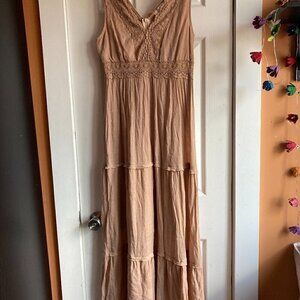 REBELLION  AGAIN  RUFFLeD LONG BOHO LACE MAXI DRESS SIZE SMALL- BEIGE